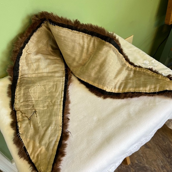 Lot of 2 vintage fur pieces. Collar and Stole. Nice for age
